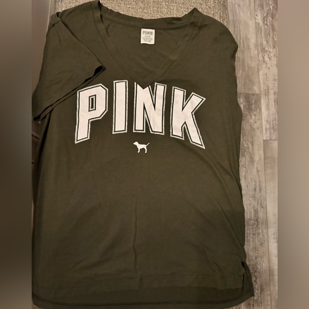 Pink tshirt